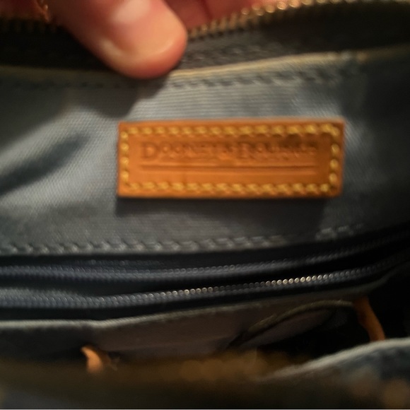 Dooney & Bourke bucket bag, good use condition, blue with zip top - Picture 3 of 5